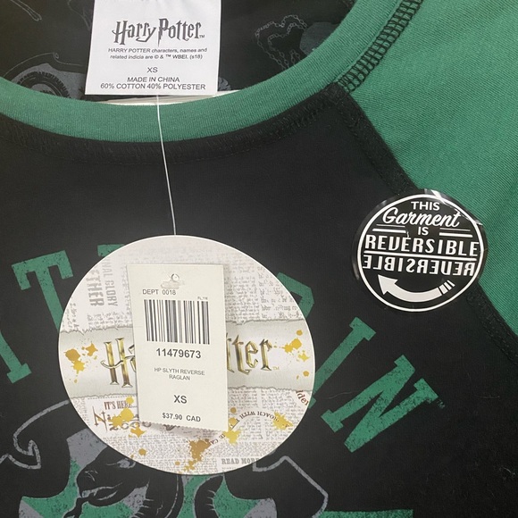 Harry Potter Raglan style Slytherin Shirt - SZ XS - Picture 2 of 5